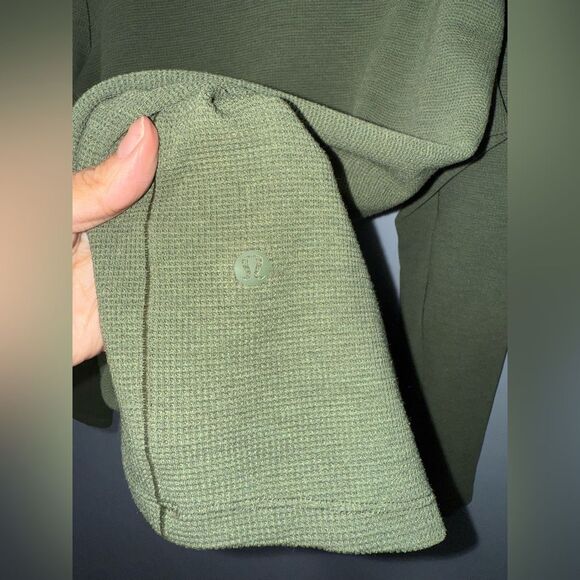 Lululemon Men’s Olive Green Shift Stitch Crew Top See Measurements EUC - Picture 4 of 6